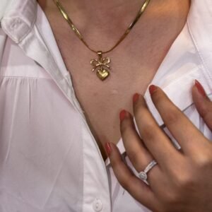 Nova Bar Gold Chain